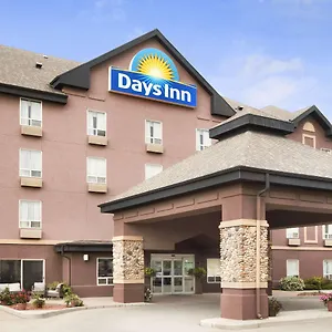 Days By Wyndham Airport Hotel YYC