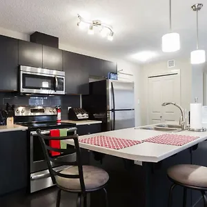 Executive Winderemere I Secure Ug Parking I Wifi! , Edmonton Canada