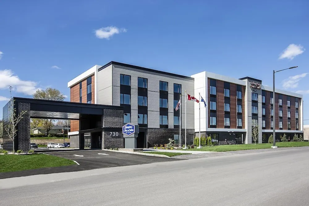 Hampton Inn & Suites By Hilton Quebec - Beauport 3*, Québec